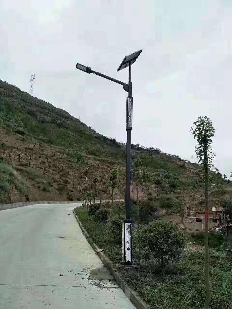 山南仿古太阳能路灯